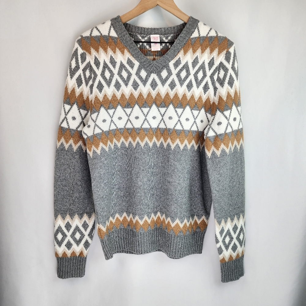 North Pole Trading Co. Men's Grey and Brown Pullover Sweater Size M